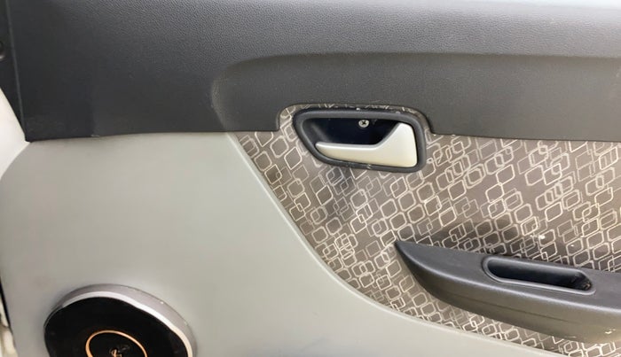 2018 Maruti Alto 800 LXI, Petrol, Manual, 89,853 km, Driver Side Door Panels Control