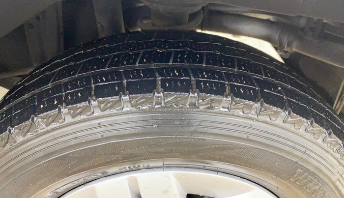 2018 Maruti Alto 800 LXI, Petrol, Manual, 89,853 km, Left Rear Tyre Tread