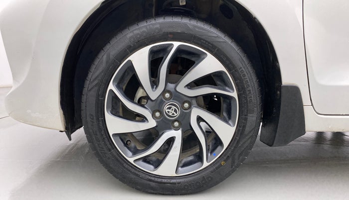 2019 Toyota Glanza V, Petrol, Manual, 35,627 km, Left Front Wheel