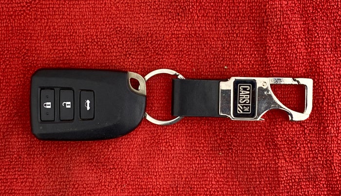 2018 Toyota YARIS G CVT, Petrol, Automatic, 18,903 km, Key Close Up