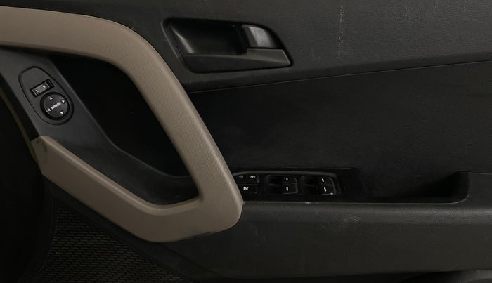 2017 Hyundai Creta E PLUS 1.6 PETROL, Petrol, Manual, 52,408 km, Driver Side Door Panels Control