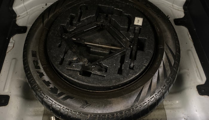 2017 Hyundai Creta E PLUS 1.6 PETROL, Petrol, Manual, 52,408 km, Spare Tyre