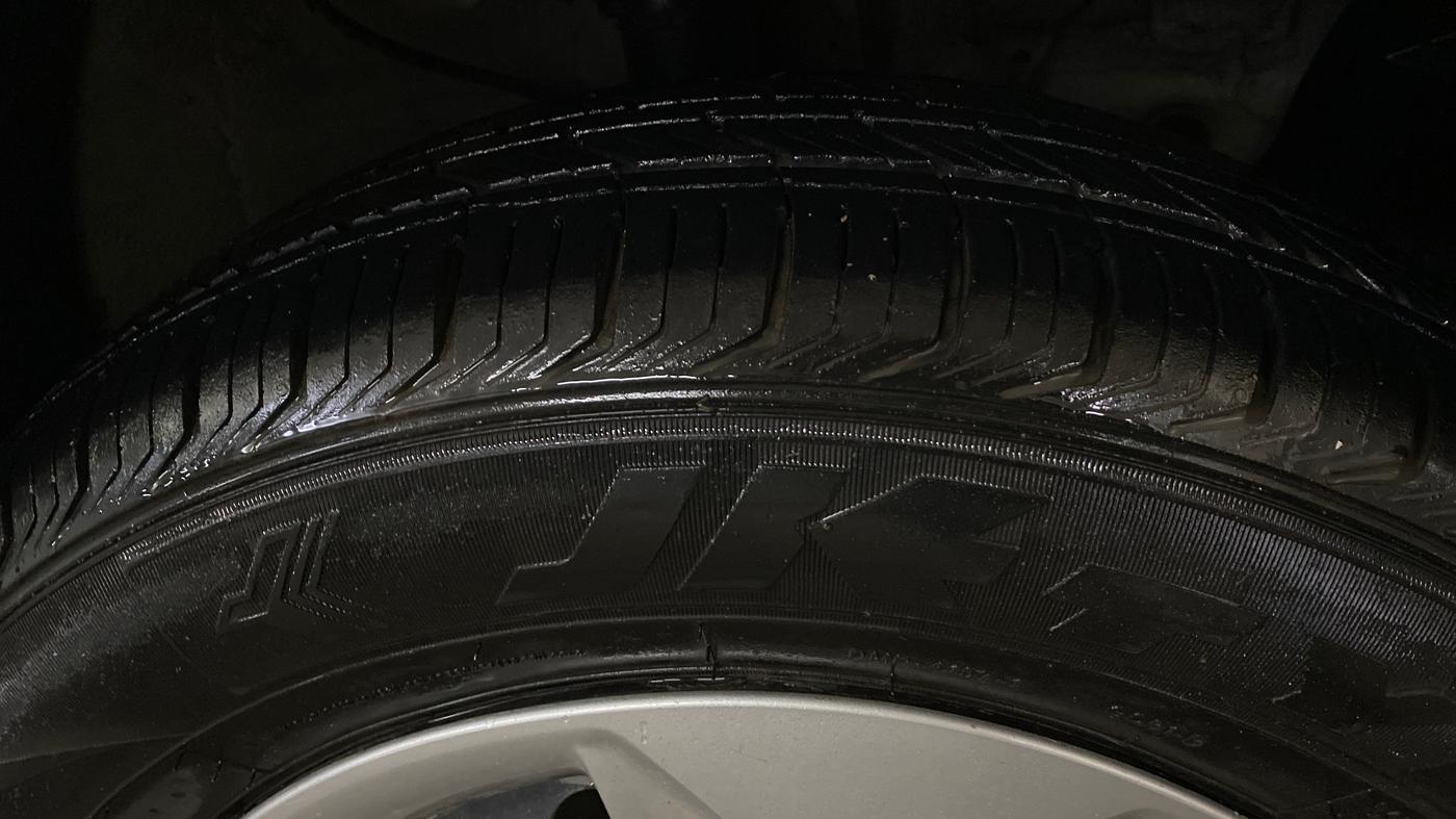 2017 Hyundai Creta E PLUS 1.6 PETROL, Petrol, Manual, 94,157 km, Right Front Tyre Tread