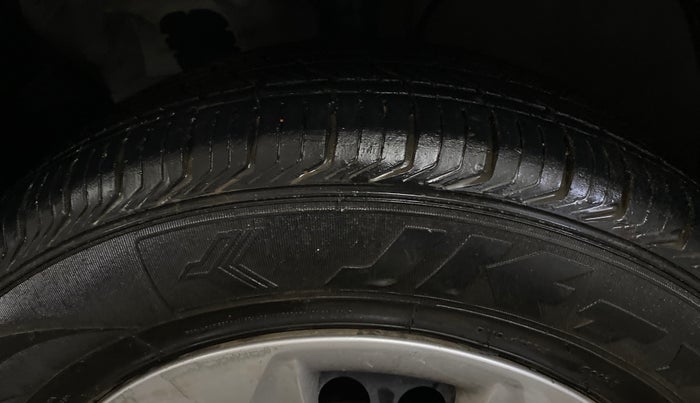 2017 Hyundai Creta E PLUS 1.6 PETROL, Petrol, Manual, 52,408 km, Left Front Tyre Tread