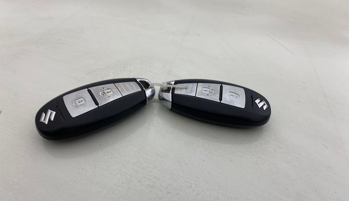 2014 Maruti Swift ZXI, Petrol, Manual, 75,689 km, Key Close Up