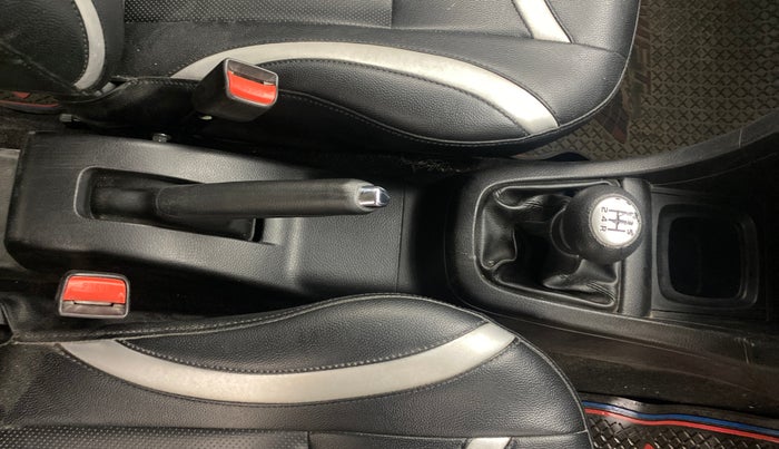 2014 Maruti Swift ZXI, Petrol, Manual, 75,689 km, Gear Lever