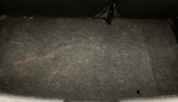 2014 Maruti Swift ZXI, Petrol, Manual, 75,689 km, Boot Inside