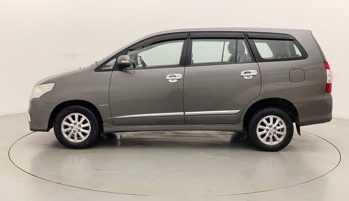 2014 Toyota Innova 2.5 VX 7 STR, Diesel, Manual, 1,05,502 km, Left Side