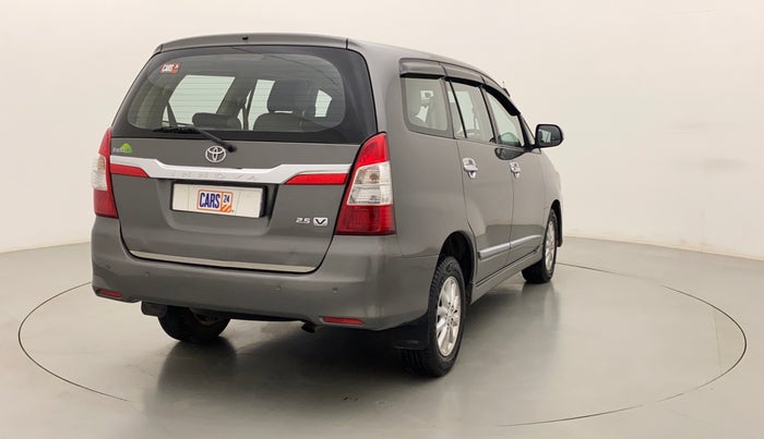 2014 Toyota Innova 2.5 VX 7 STR, Diesel, Manual, 1,05,502 km, Right Back Diagonal
