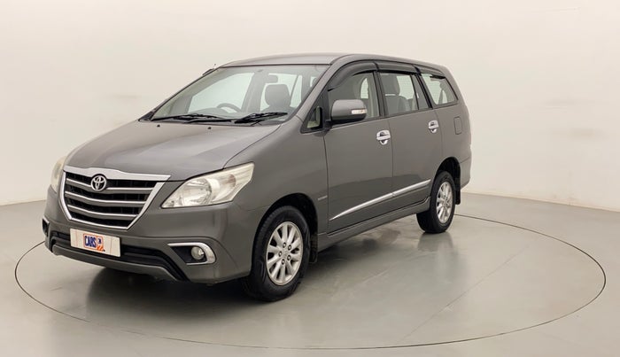 2014 Toyota Innova 2.5 VX 7 STR, Diesel, Manual, 1,05,502 km, Left Front Diagonal