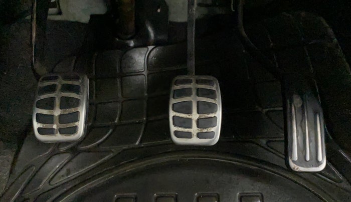 2015 Maruti Alto 800 LXI, Petrol, Manual, 54,533 km, Pedals