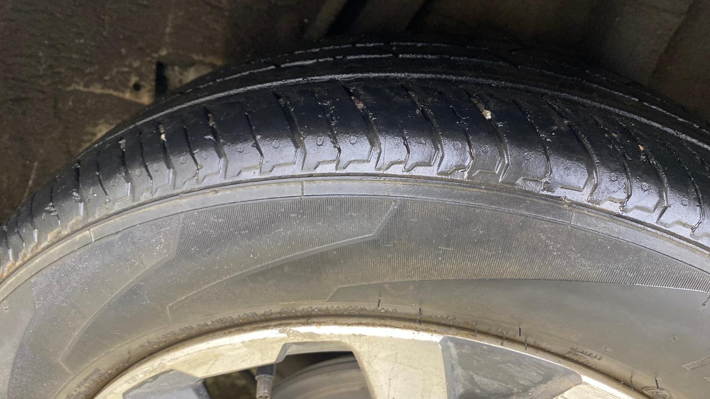 2018 Honda WR-V 1.5L I-DTEC VX MT, Diesel, Manual, 1,20,365 km, Left Rear Tyre Tread