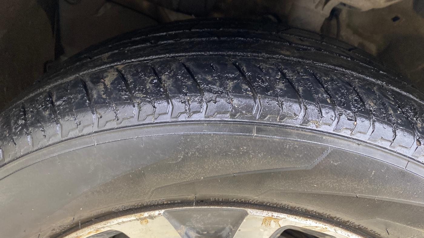 2018 Honda WR-V 1.5L I-DTEC VX MT, Diesel, Manual, 1,20,365 km, Left Front Tyre Tread