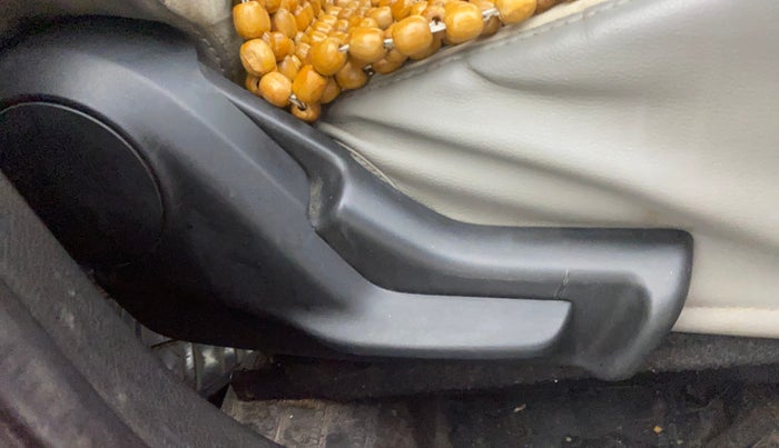 2018 Maruti Baleno DELTA PETROL 1.2, Petrol, Manual, 1,05,302 km, Driver Side Adjustment Panel