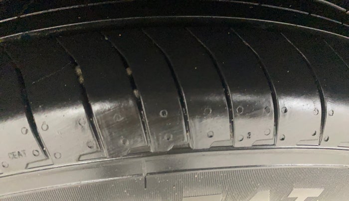 2018 Maruti Baleno DELTA PETROL 1.2, Petrol, Manual, 1,05,302 km, Right Rear Tyre Tread