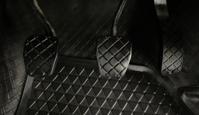 2014 Volkswagen Polo HIGHLINE DIESEL, Diesel, Manual, 58,909 km, Pedals