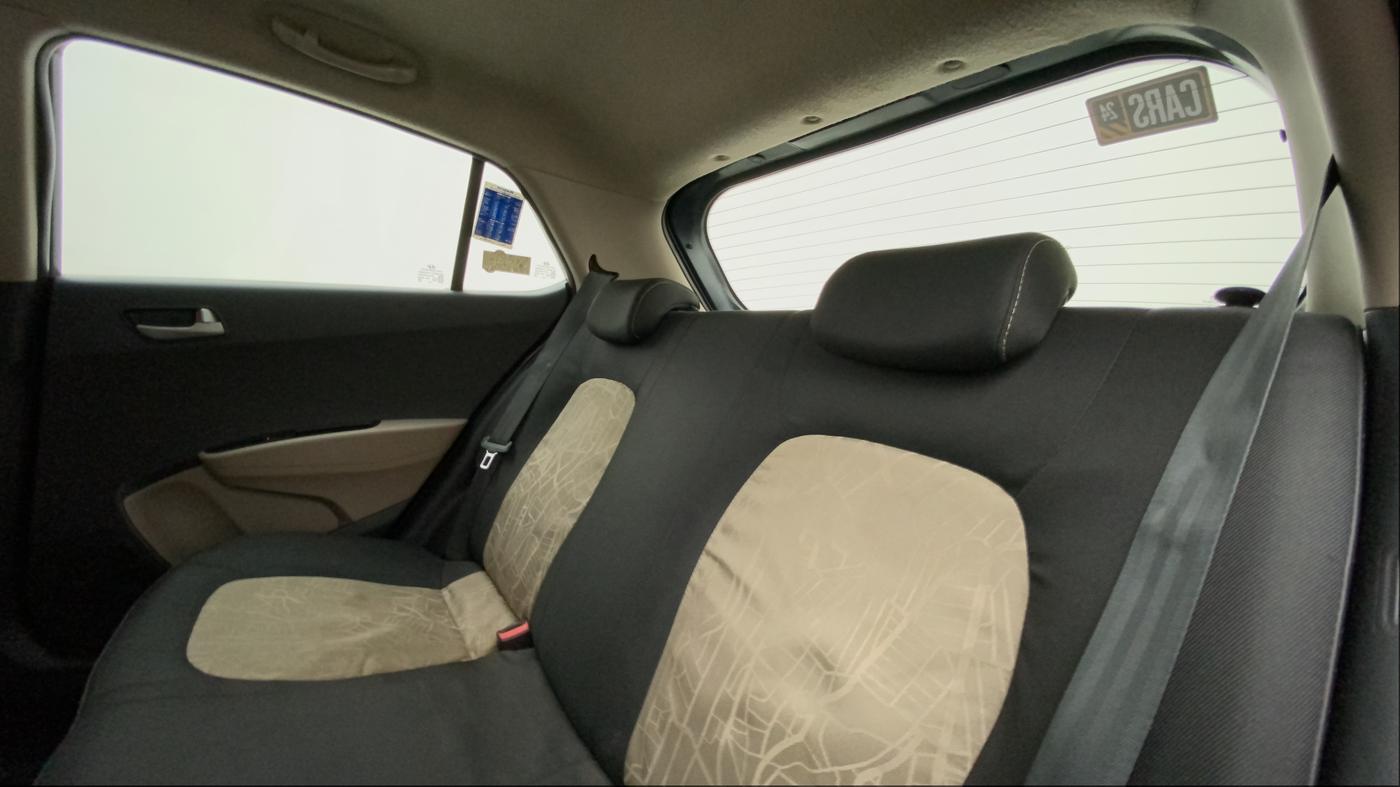 2014 Hyundai Grand i10 ASTA AT 1.2 KAPPA VTVT, Petrol, Automatic, 49,486 km, Right Side Rear Door Cabin