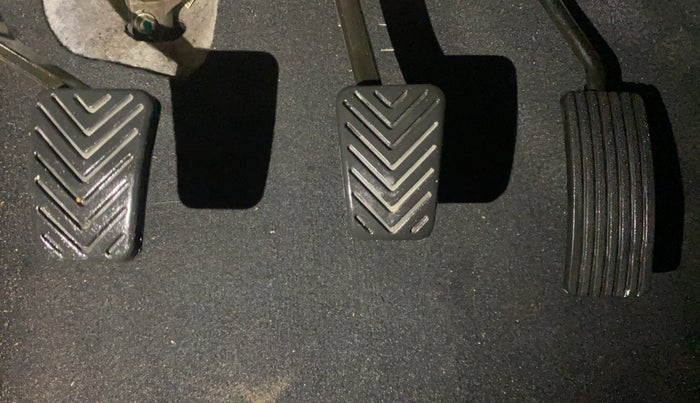 2016 Hyundai Eon MAGNA +, Petrol, Manual, 27,448 km, Pedals