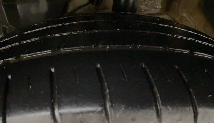 2020 MG HECTOR SUPER 2.0 DIESEL, Diesel, Manual, 77,300 km, Left Front Tyre Tread