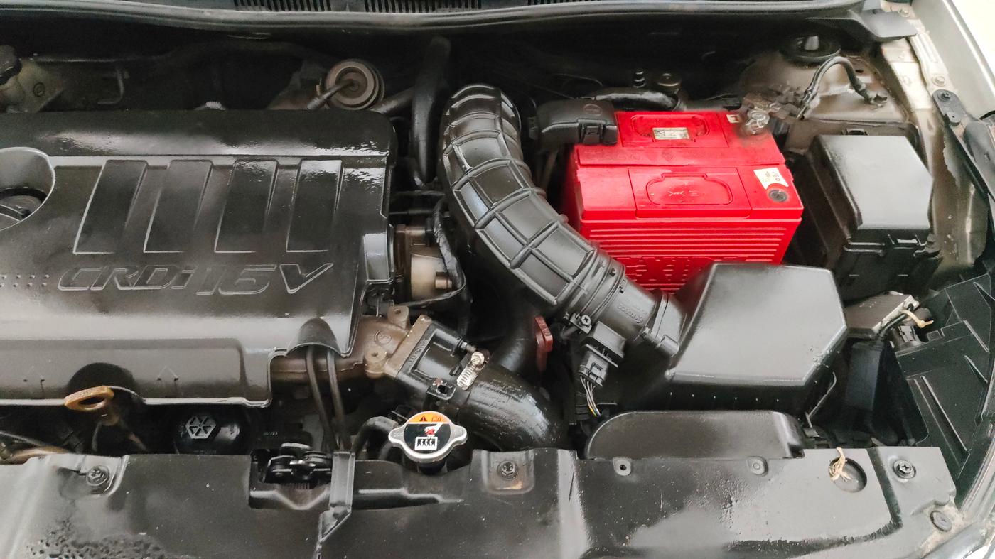 2014 Hyundai Verna FLUIDIC 1.6 CRDI SX OPT AT, Diesel, Automatic, 74,245 km, Engine View - Left
