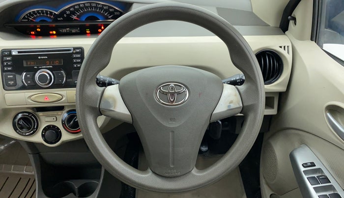 2015 Toyota Etios Liva V, Petrol, Manual, 88,435 km, Steering Wheel Close Up