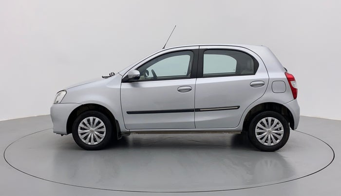 2015 Toyota Etios Liva V, Petrol, Manual, 88,435 km, Left Side