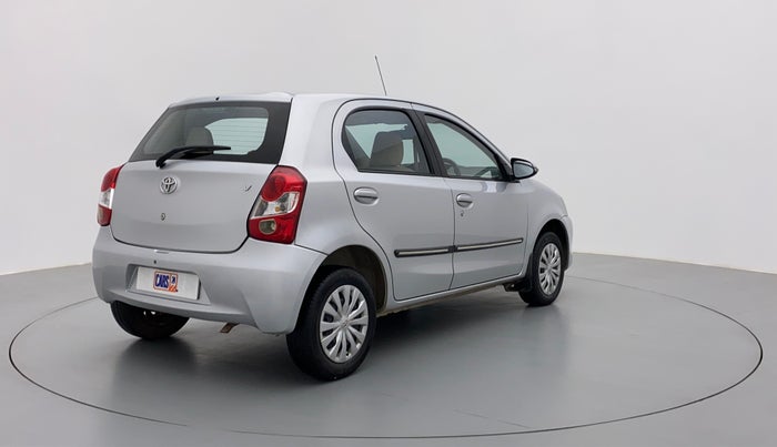 2015 Toyota Etios Liva V, Petrol, Manual, 88,435 km, Right Back Diagonal