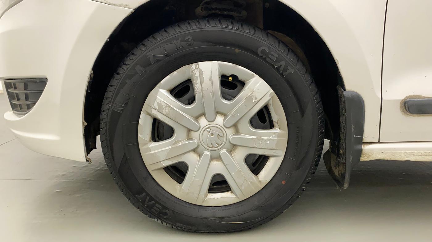2013 Skoda Rapid ACTIVE 1.6 MPI MT PLUS, Petrol, Manual, 87,448 km, Left Front Wheel