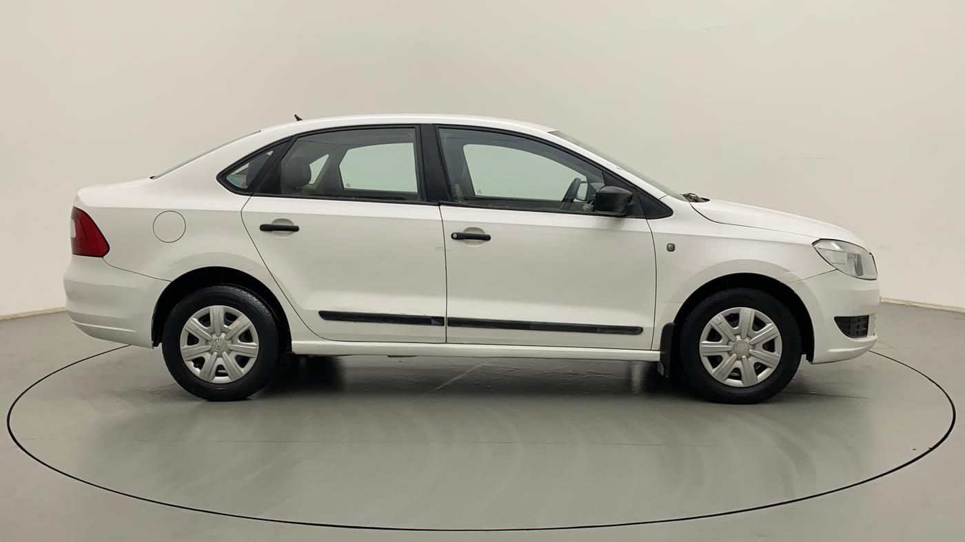 2013 Skoda Rapid ACTIVE 1.6 MPI MT PLUS, Petrol, Manual, 87,448 km, Right Side View