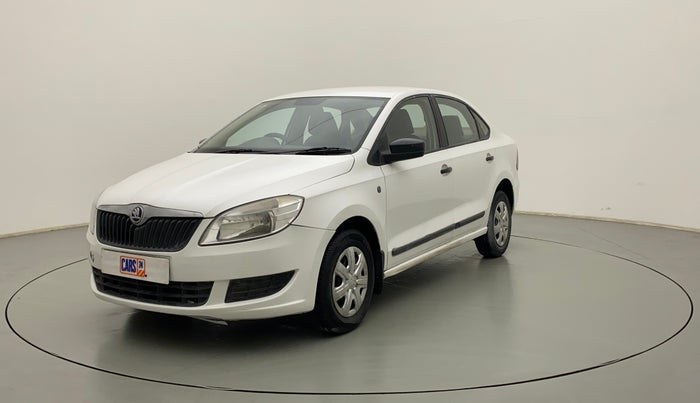 2013 Skoda Rapid ACTIVE 1.6 MPI MT PLUS, Petrol, Manual, 87,448 km, Left Front Diagonal