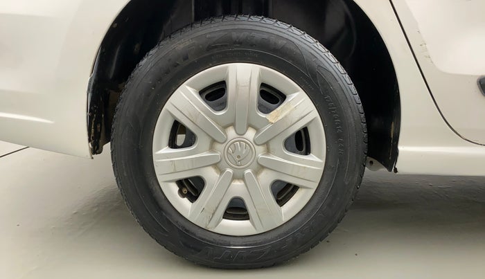 2013 Skoda Rapid ACTIVE 1.6 MPI MT PLUS, Petrol, Manual, 87,448 km, Right Rear Wheel