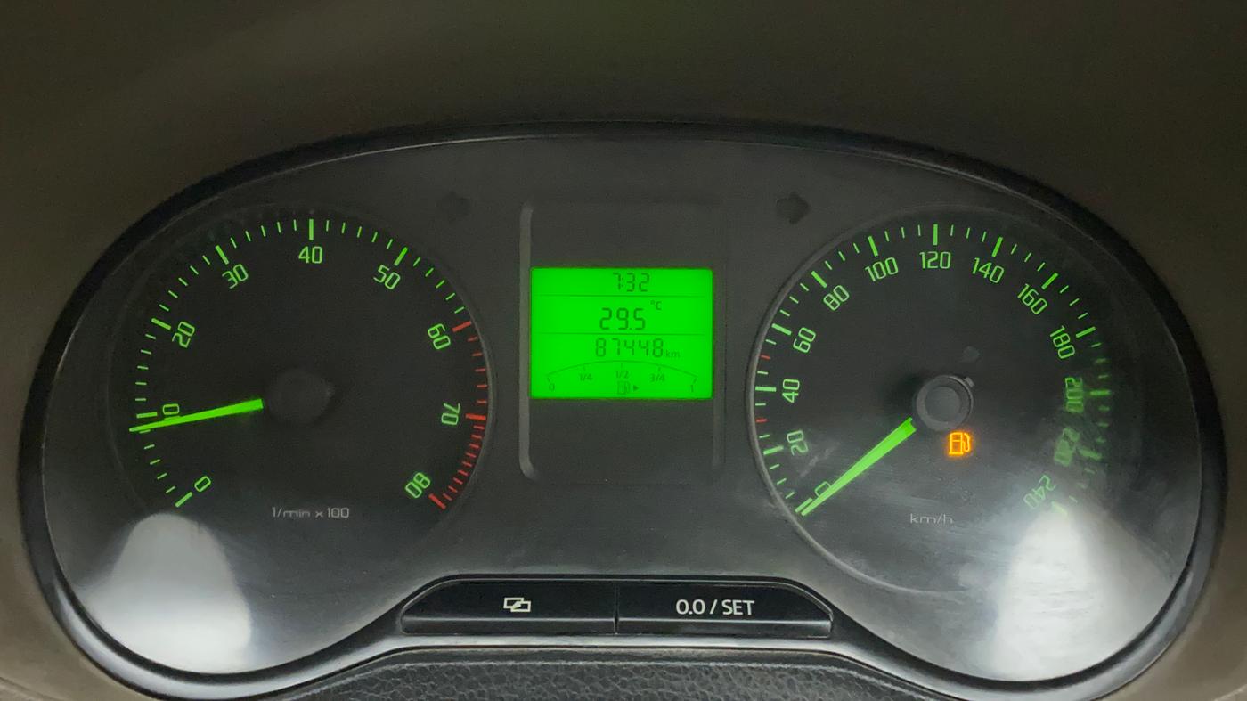 2013 Skoda Rapid ACTIVE 1.6 MPI MT PLUS, Petrol, Manual, 87,448 km, Odometer Image
