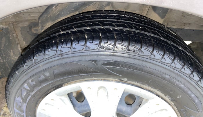 2014 Honda Brio S MT, Petrol, Manual, 71,790 km, Left Rear Tyre Tread