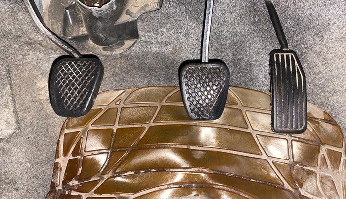 2014 Honda Brio S MT, Petrol, Manual, 71,790 km, Pedals