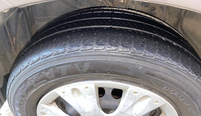 2014 Honda Brio S MT, Petrol, Manual, 71,790 km, Left Front Tyre Tread