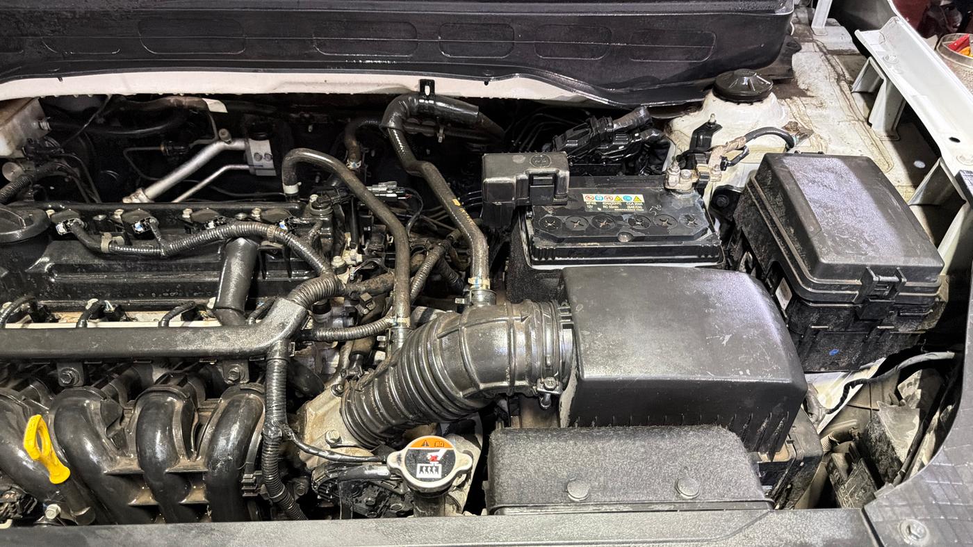 2021 Hyundai VENUE S+ 1.2, Petrol, Manual, 16,336 km, Engine View - Left