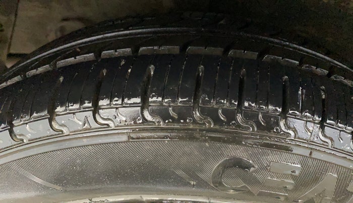 2016 Hyundai Grand i10 MAGNA 1.2 KAPPA VTVT, Petrol, Manual, 79,974 km, Right Rear Tyre Tread