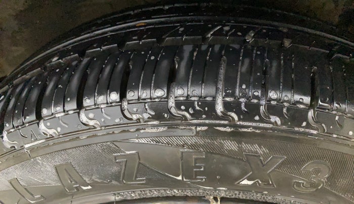 2016 Hyundai Grand i10 MAGNA 1.2 KAPPA VTVT, Petrol, Manual, 79,974 km, Left Rear Tyre Tread