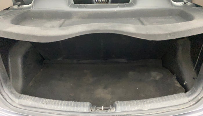 2016 Hyundai Grand i10 MAGNA 1.2 KAPPA VTVT, Petrol, Manual, 79,974 km, Boot Inside