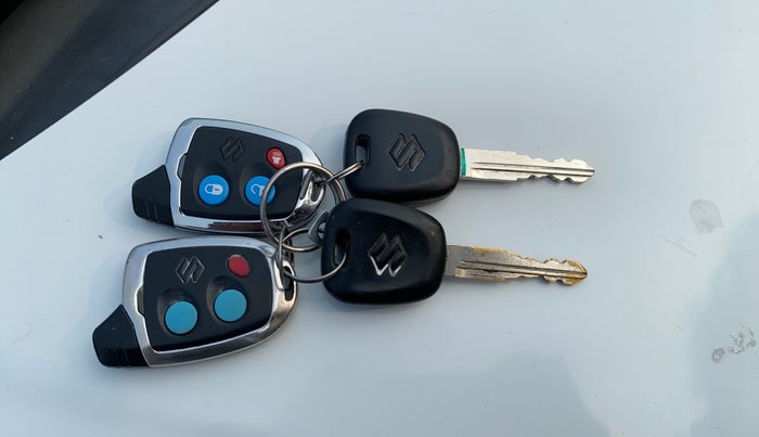 2014 Maruti Wagon R 1.0 LXI, Petrol, Manual, 43,819 km, Key Close Up