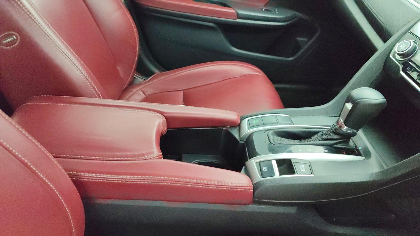 2019 Honda Civic 1.8L I-VTEC VX CVT, CNG, Automatic, 73,220 km, Gear Lever