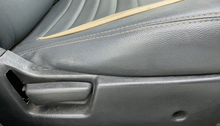 2017 Maruti Alto K10 VXI (O), Petrol, Manual, 44,384 km, Driver Side Adjustment Panel