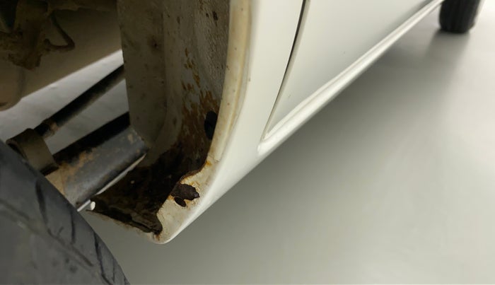 2017 Maruti Alto K10 VXI (O), Petrol, Manual, 44,384 km, Right running board - Slightly rusted