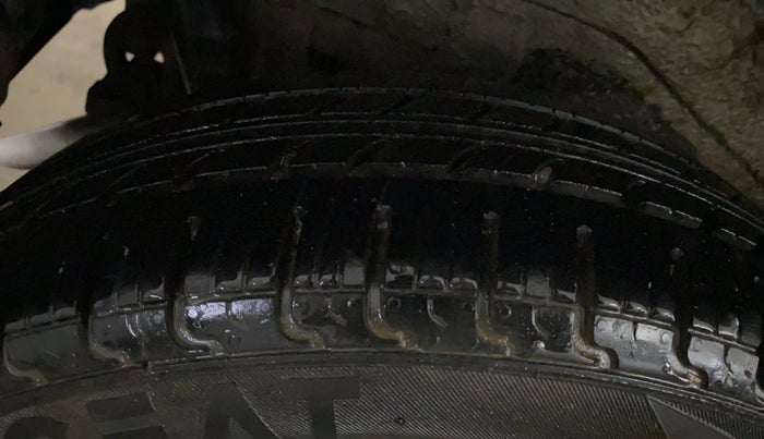 2015 Maruti Wagon R 1.0 VXI, Petrol, Manual, 44,888 km, Right Rear Tyre Tread