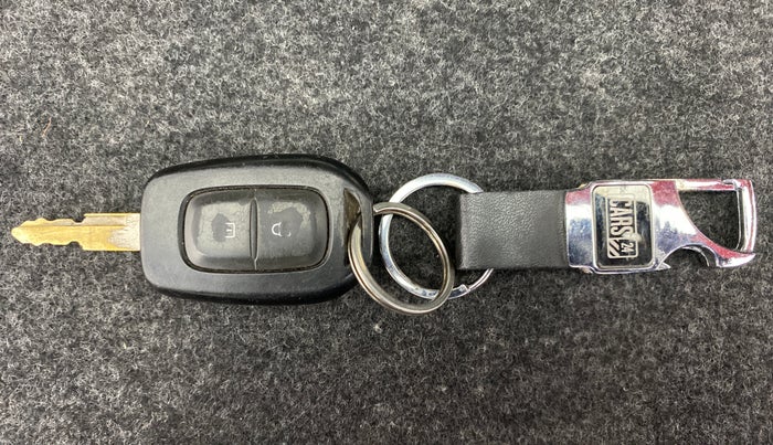2018 Renault Kwid RXT 1.0 EASY-R  AT, Petrol, Automatic, 74,137 km, Key Close Up