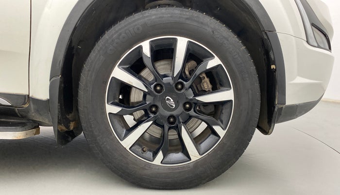2018 Mahindra XUV500 W11 FWD, Diesel, Manual, 89,232 km, Right Front Wheel