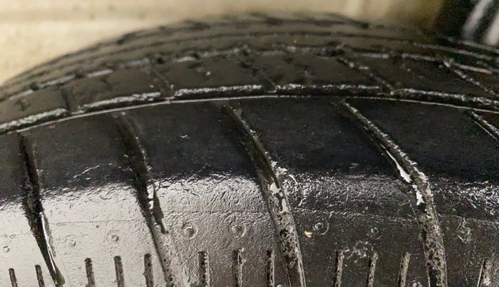 2019 Maruti New Wagon-R LXI CNG 1.0, CNG, Manual, 65,856 km, Left Rear Tyre Tread