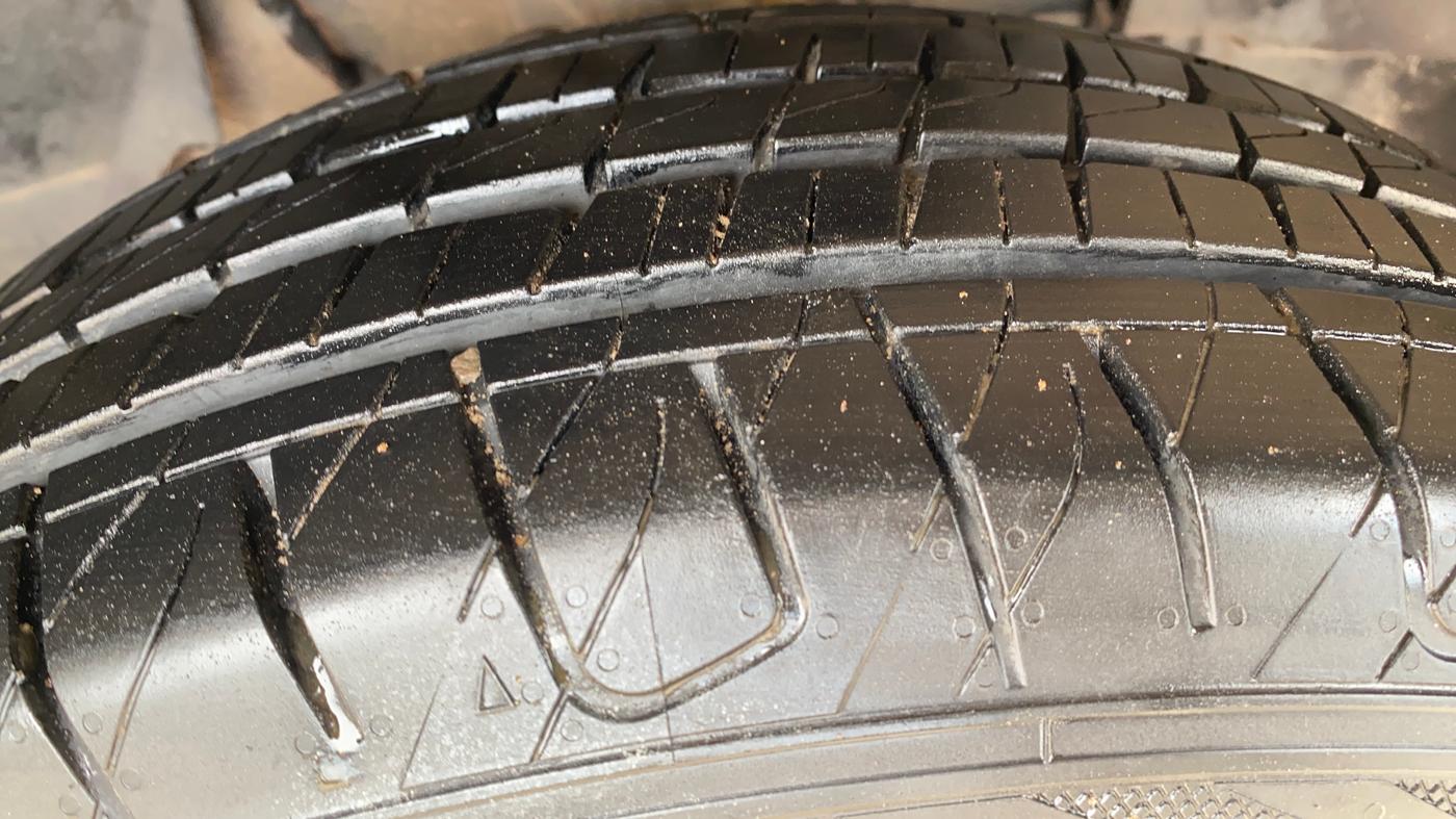 2019 Tata NEXON XZ PLUS PETROL, Petrol, Manual, 97,556 km, Right Front Tyre Tread
