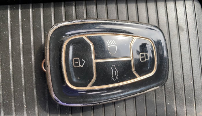 2019 Tata NEXON XZ PLUS PETROL, Petrol, Manual, 97,556 km, Key Close Up