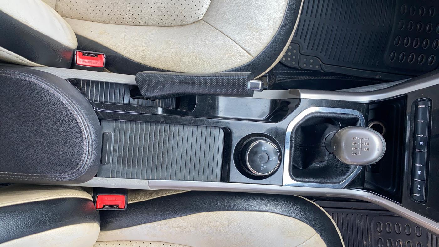 2019 Tata NEXON XZ PLUS PETROL, Petrol, Manual, 97,556 km, Gear Lever